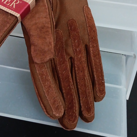 Isotoner NWT Suede Outback Country Gloves - Picture 3 of 7